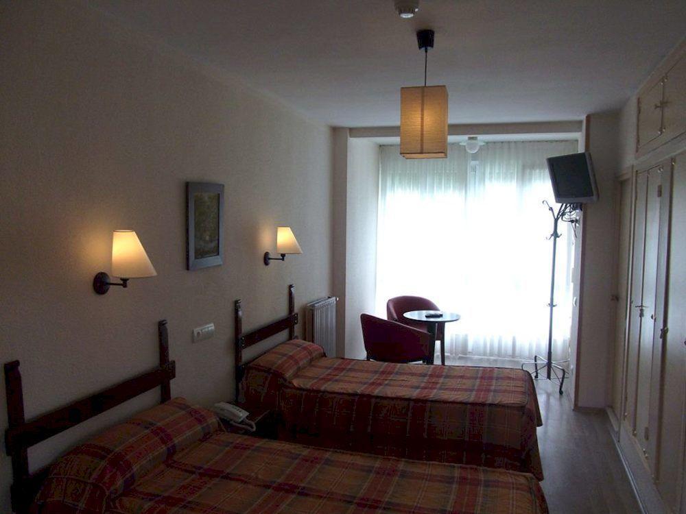 Hotel Termas De Liérganes Buitenkant foto