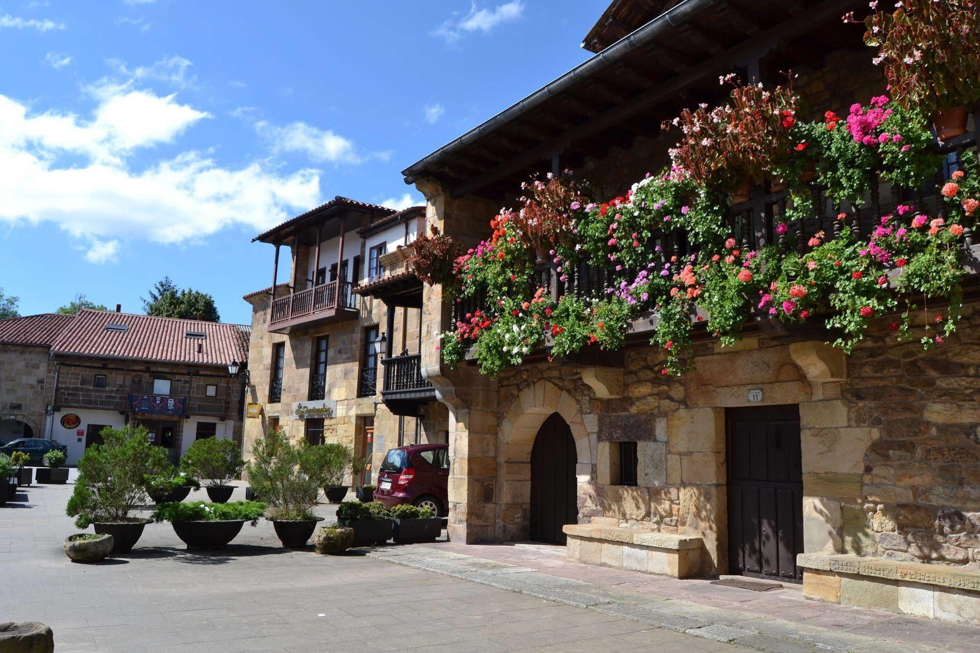 Hotel Termas De Liérganes Buitenkant foto
