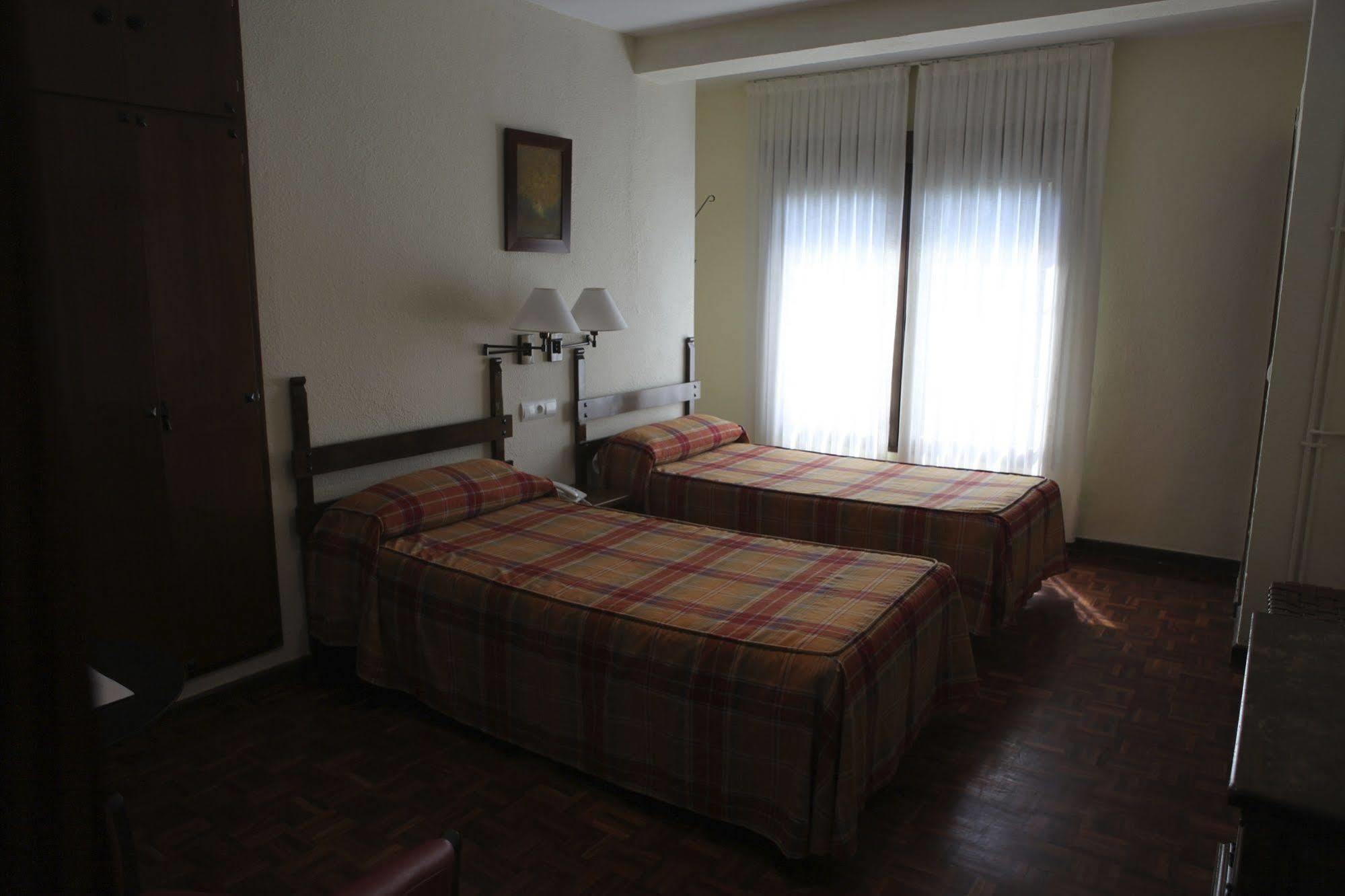 Hotel Termas De Liérganes Buitenkant foto