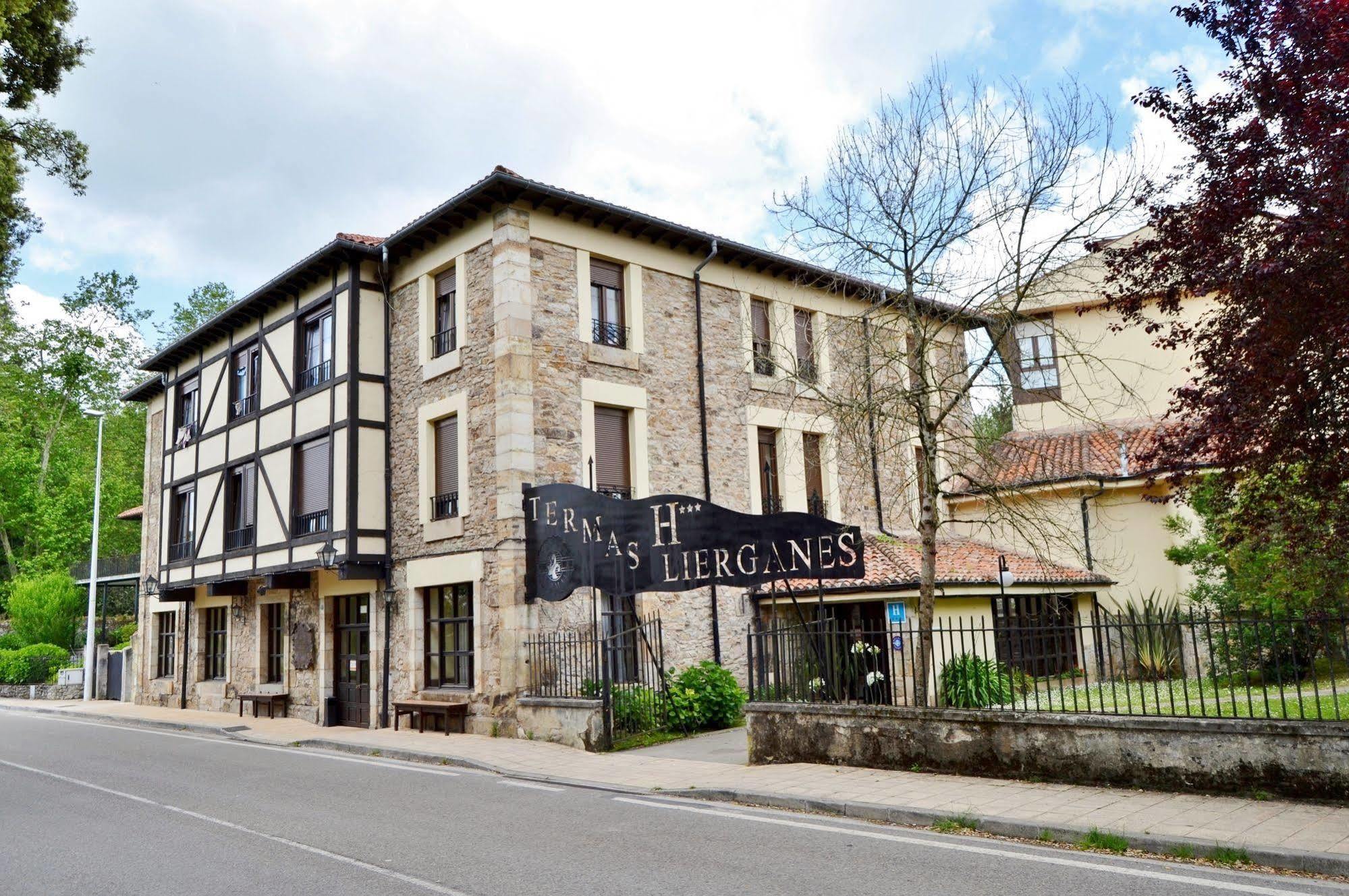 Hotel Termas De Liérganes Buitenkant foto
