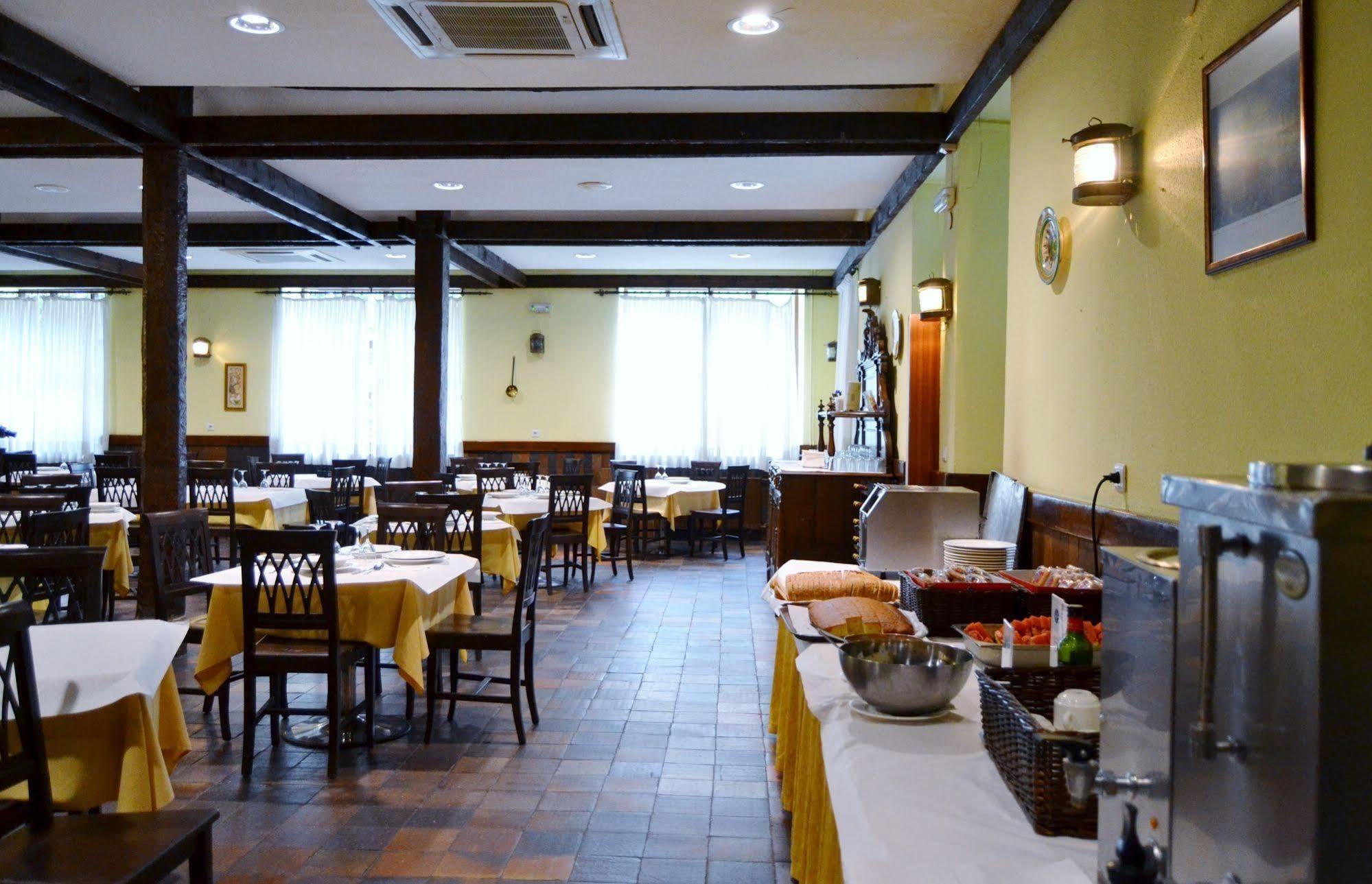 Hotel Termas De Liérganes Buitenkant foto
