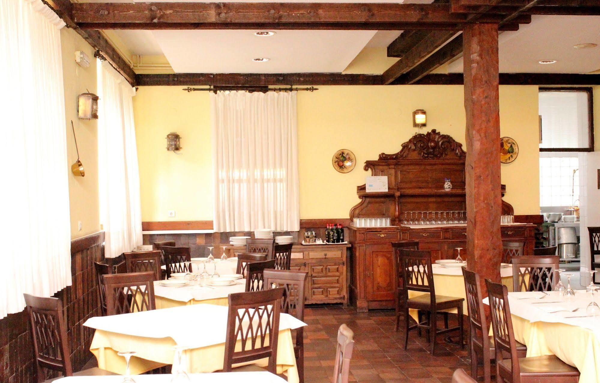 Hotel Termas De Liérganes Buitenkant foto